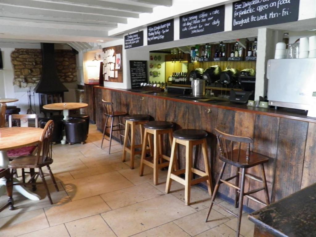 The Talbot Inn Eynsham Exterior foto